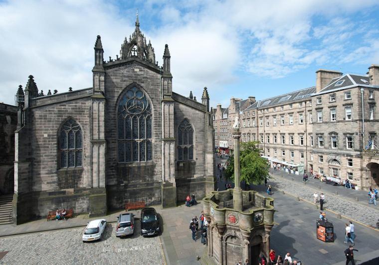 Parliament Sq 12 Royal Mile * Édimbourg
