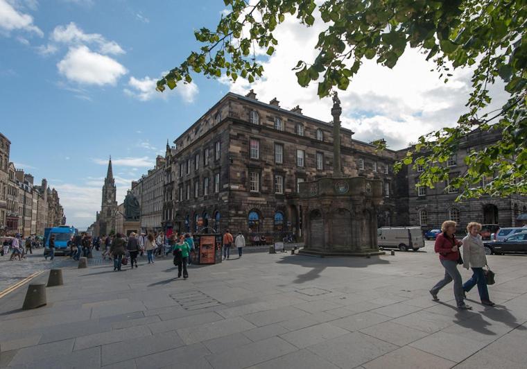 Parliament Sq 12 Royal Mile Appartement Édimbourg